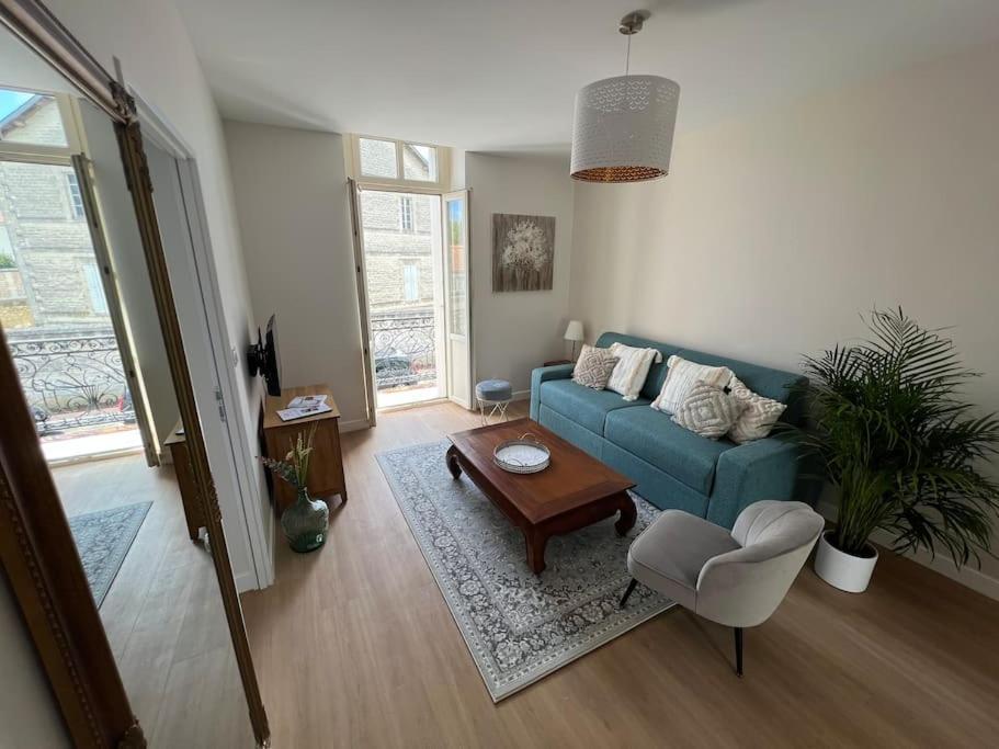 Appartement Centre Ville * Terrasse * Clim * Wifi * Haut De Gamme * Angouleme Exterior photo